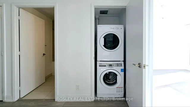 Additional property image - 181 Dundas St Unit 2707