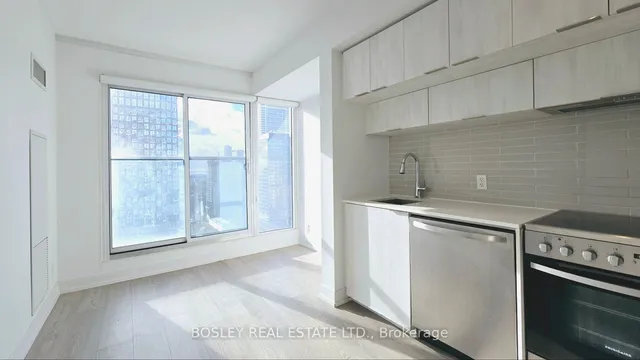 Additional property image - 181 Dundas St Unit 2707