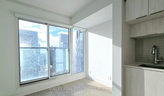 Additional property image - 181 Dundas St Unit 2707