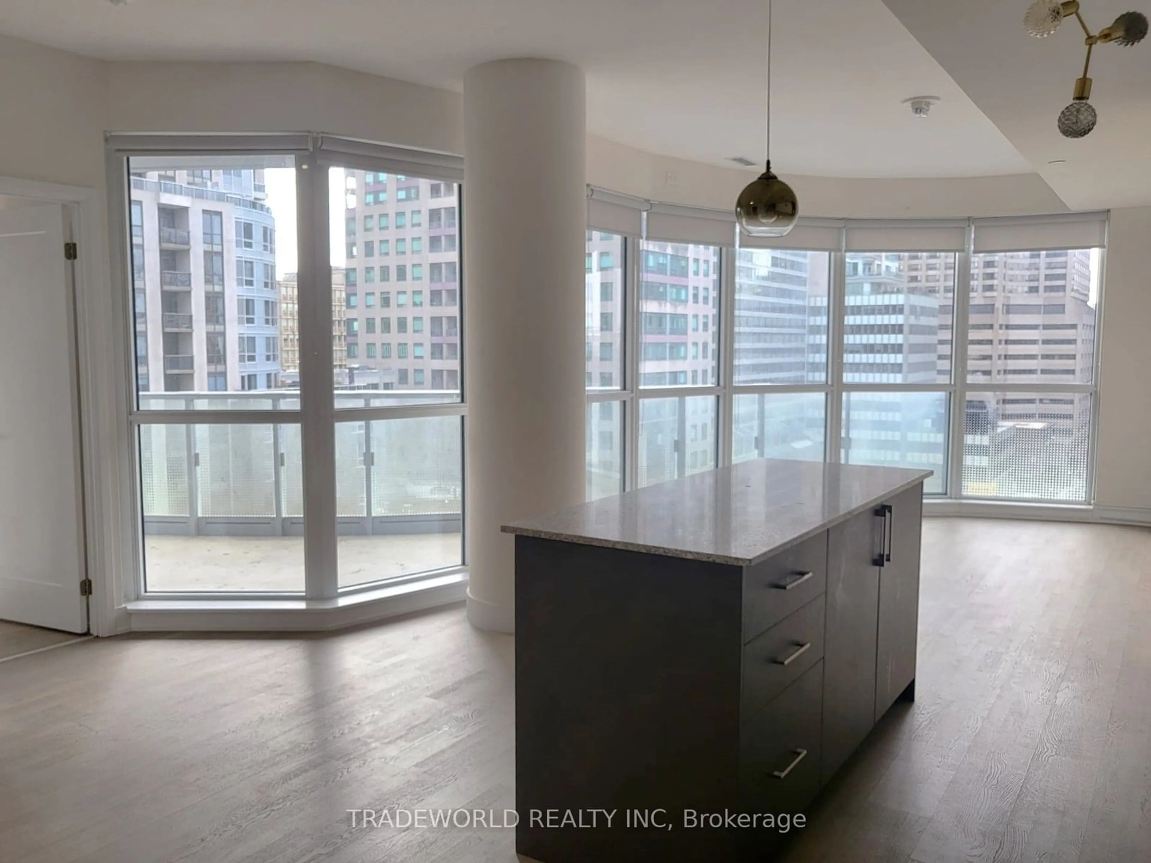 Open concept kitchen, unknown for 88 Cumberland St #902, Toronto Ontario M5R 0C8