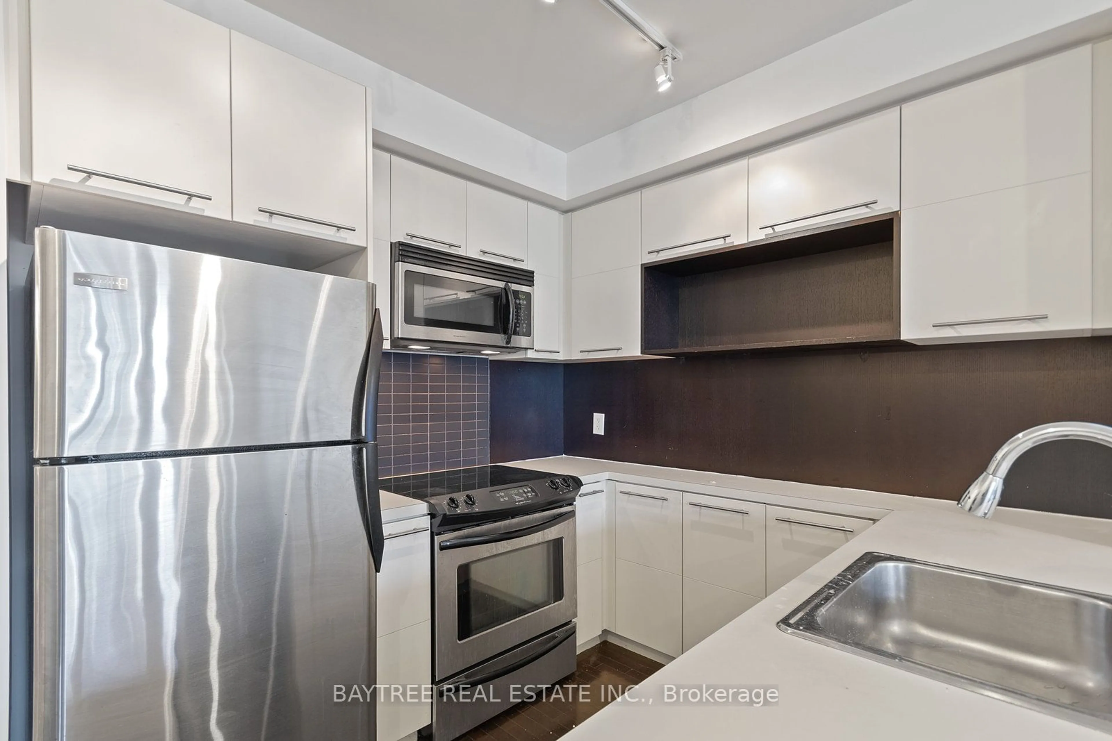 Standard kitchen, unknown for 25 Carlton St #2308, Toronto Ontario M5B 1L4