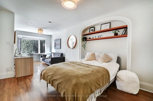 Additional property image - 236 Bessborough Dr