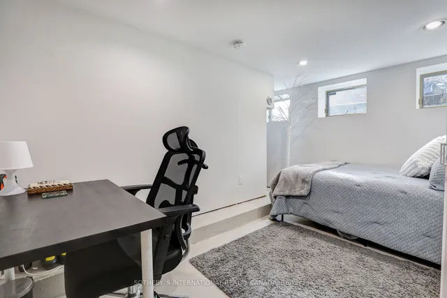 Additional property image - 236 Bessborough Dr