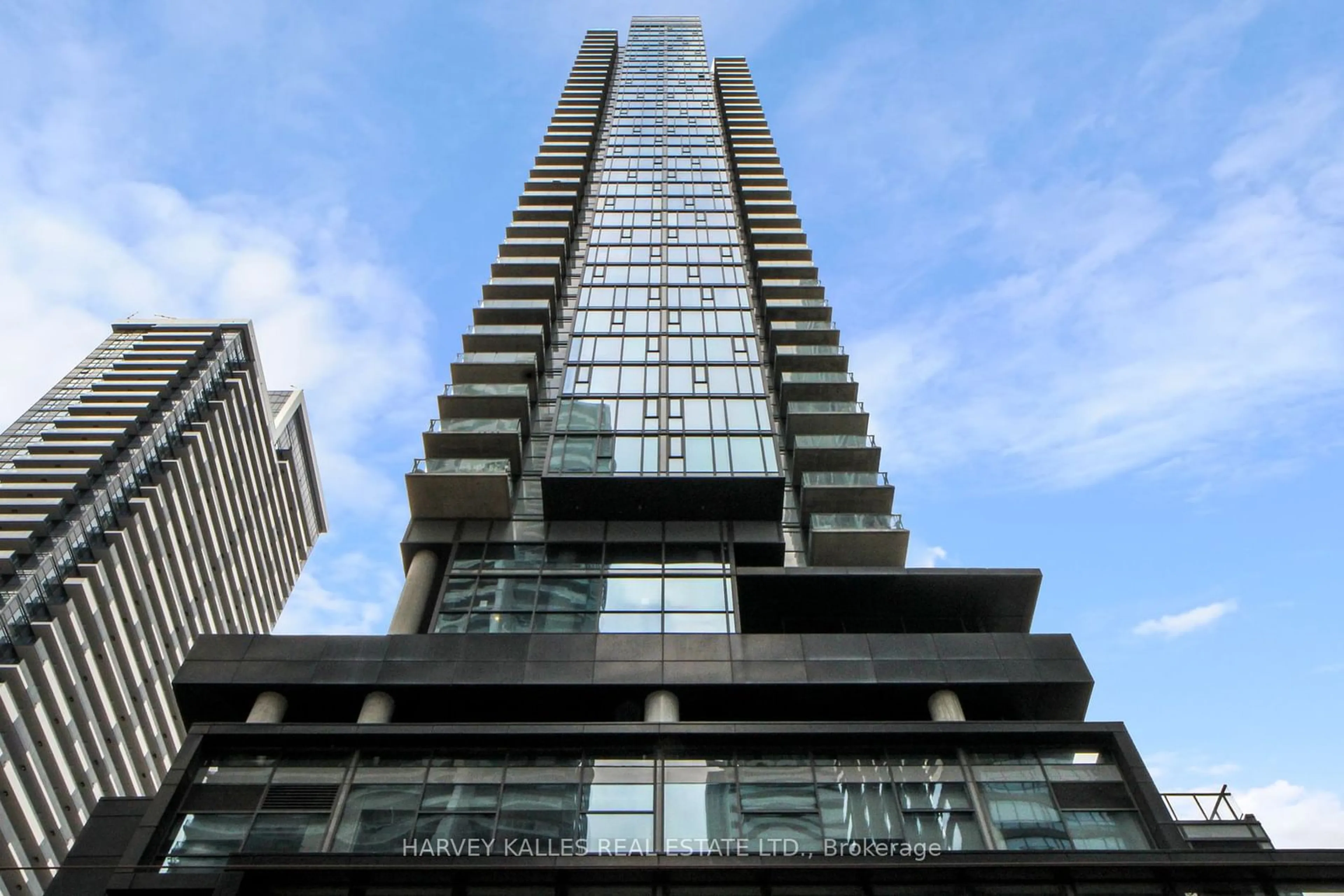 Indoor foyer for 290 Adelaide St #2912, Toronto Ontario M5V 0P3