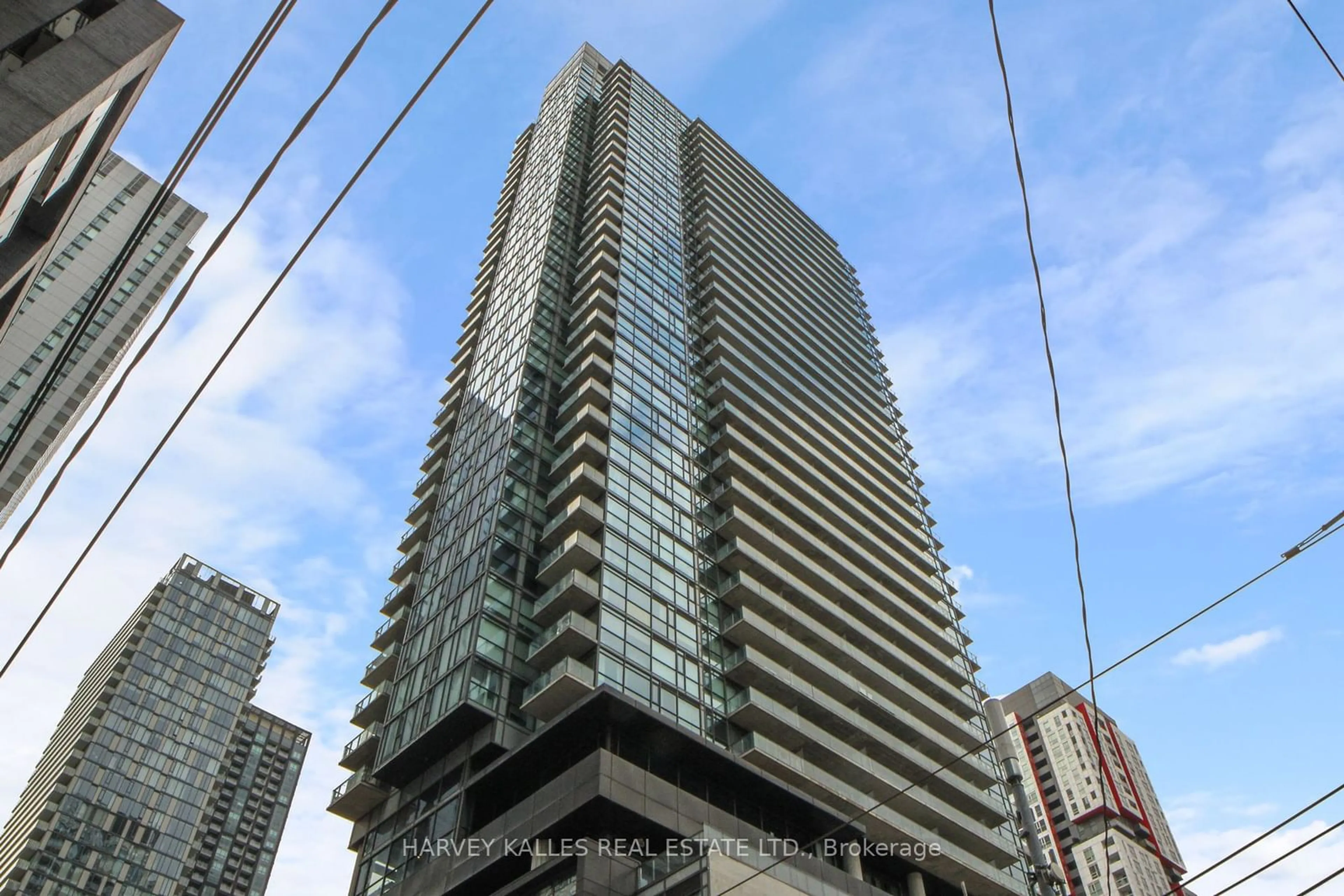 Indoor foyer for 290 Adelaide St #2912, Toronto Ontario M5V 0P3