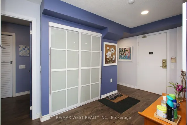 Additional property image - 650 Lawrence Ave Unit 905