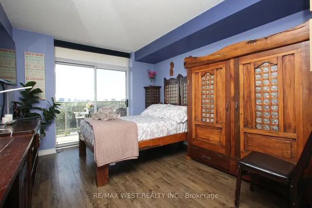Additional property image - 650 Lawrence Ave Unit 905