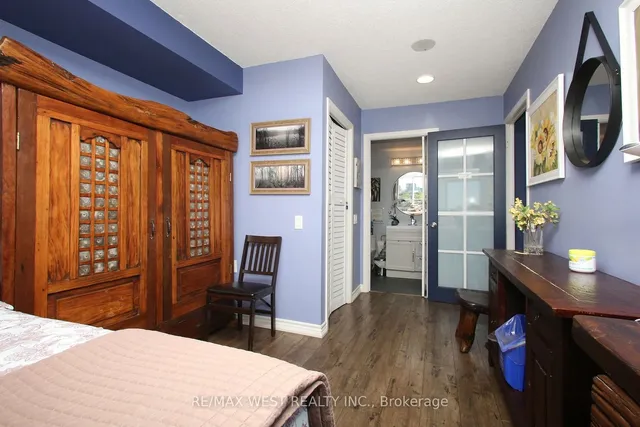 Additional property image - 650 Lawrence Ave Unit 905