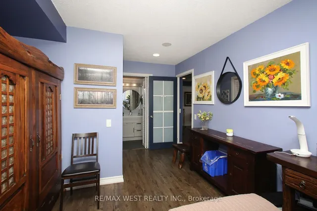 Additional property image - 650 Lawrence Ave Unit 905