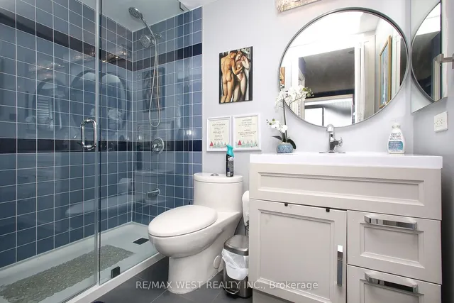 Additional property image - 650 Lawrence Ave Unit 905