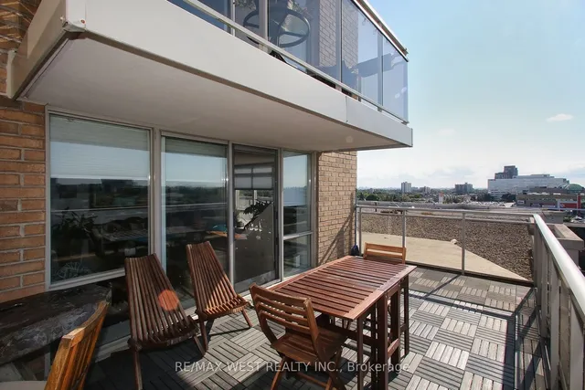 Additional property image - 650 Lawrence Ave Unit 905