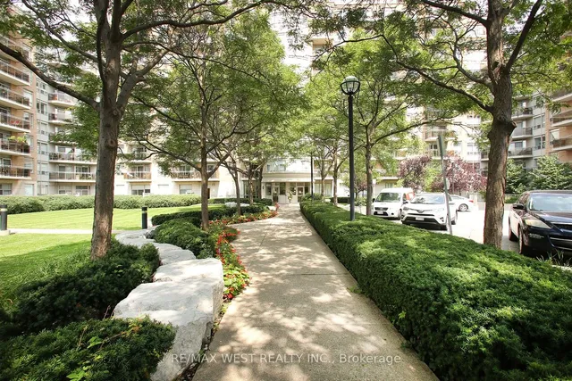 Additional property image - 650 Lawrence Ave Unit 905