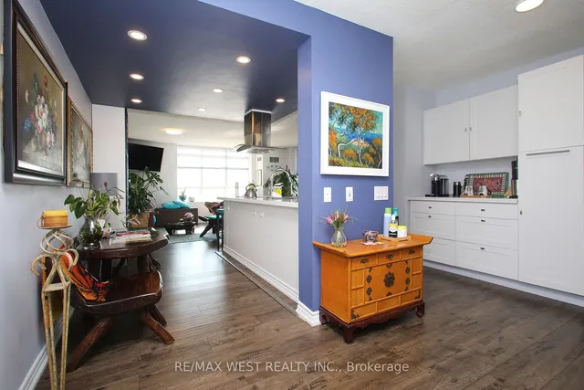 Additional property image - 650 Lawrence Ave Unit 905