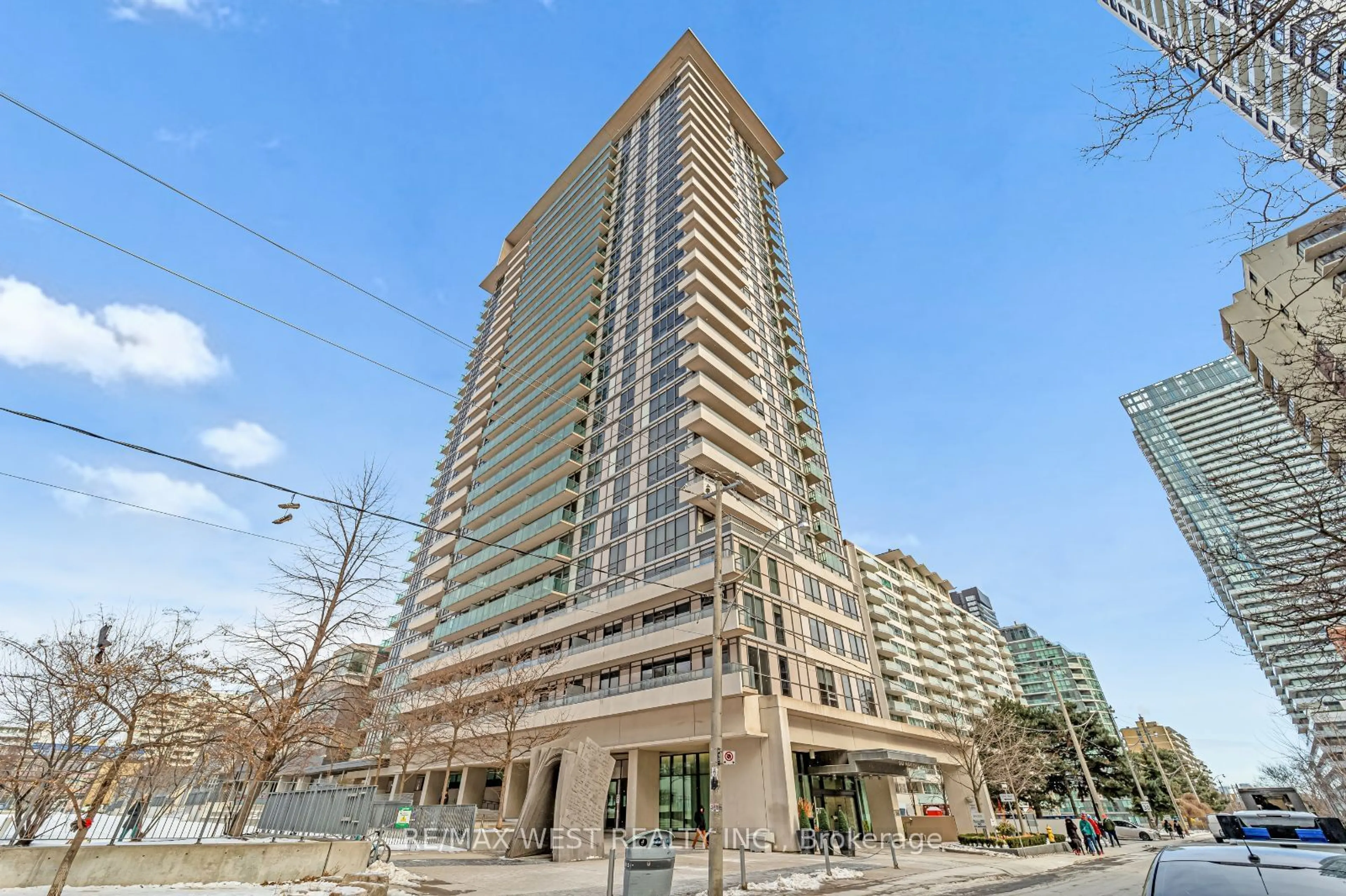 Unknown for 70 Roehampton Ave #1122, Toronto Ontario M4P 1R2