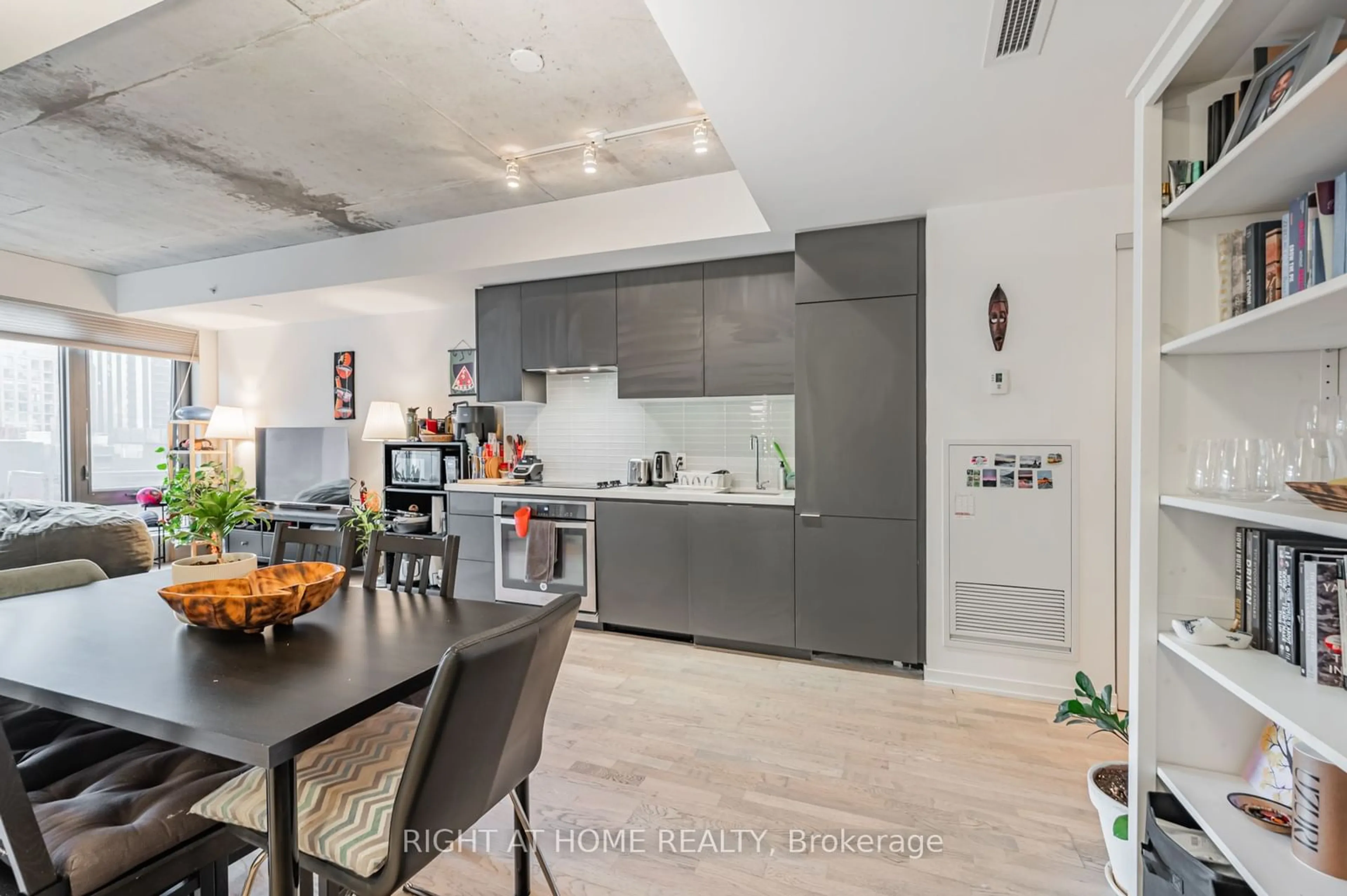 Open concept kitchen, unknown for 60 Colborne St #615, Toronto Ontario M5E 1E3