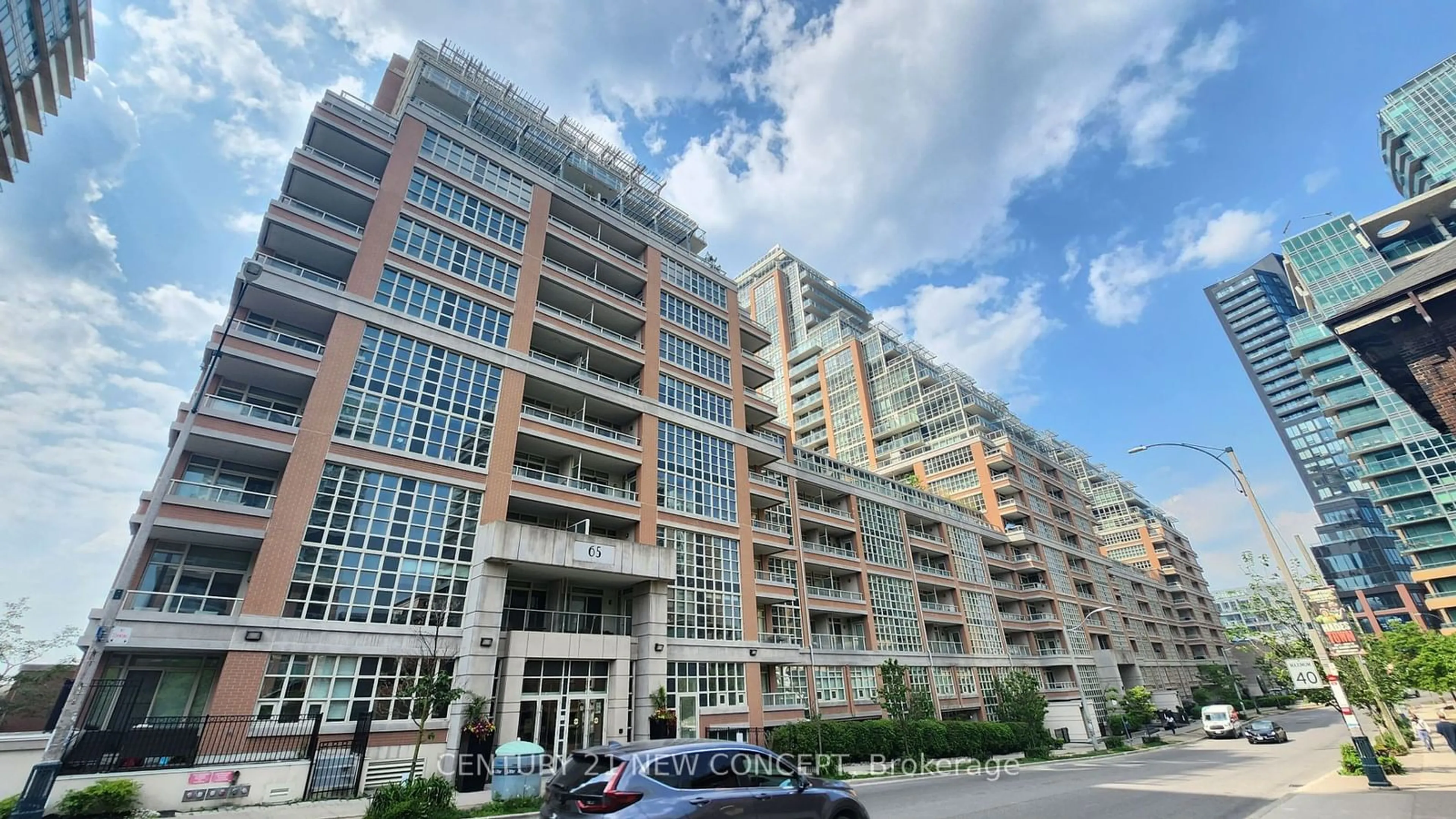 Indoor foyer for 65 East Liberty St #1002, Toronto Ontario M6K 3R2