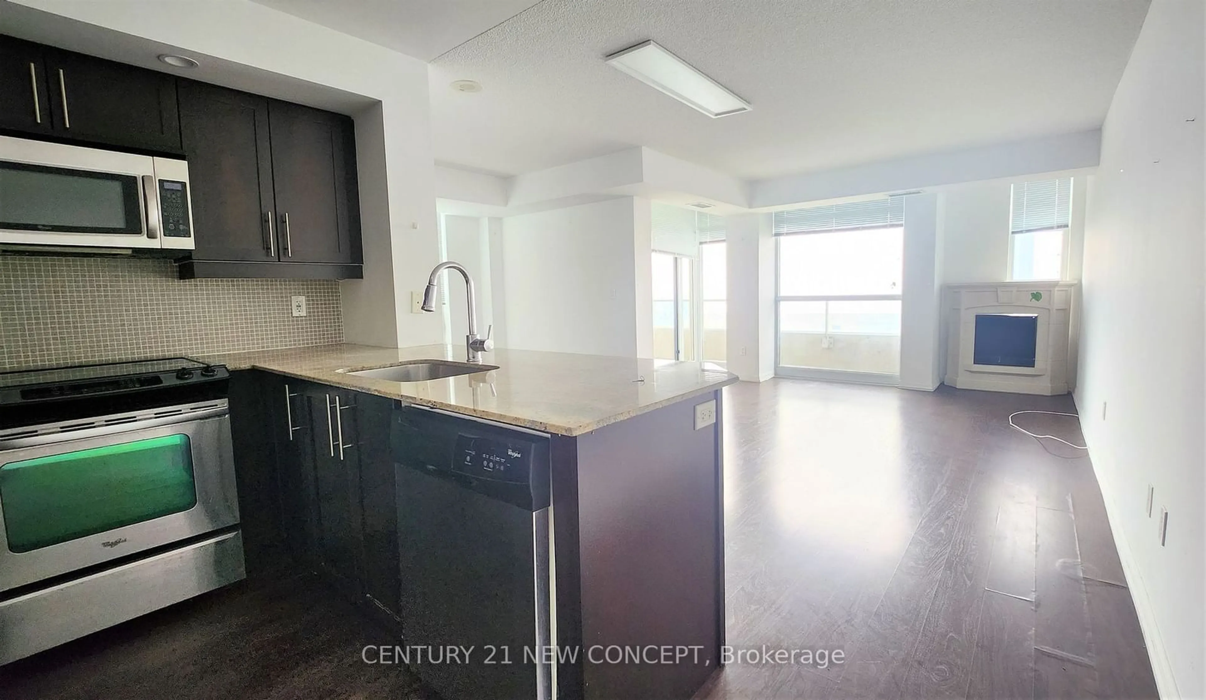 Open concept kitchen, unknown for 65 East Liberty St #1002, Toronto Ontario M6K 3R2