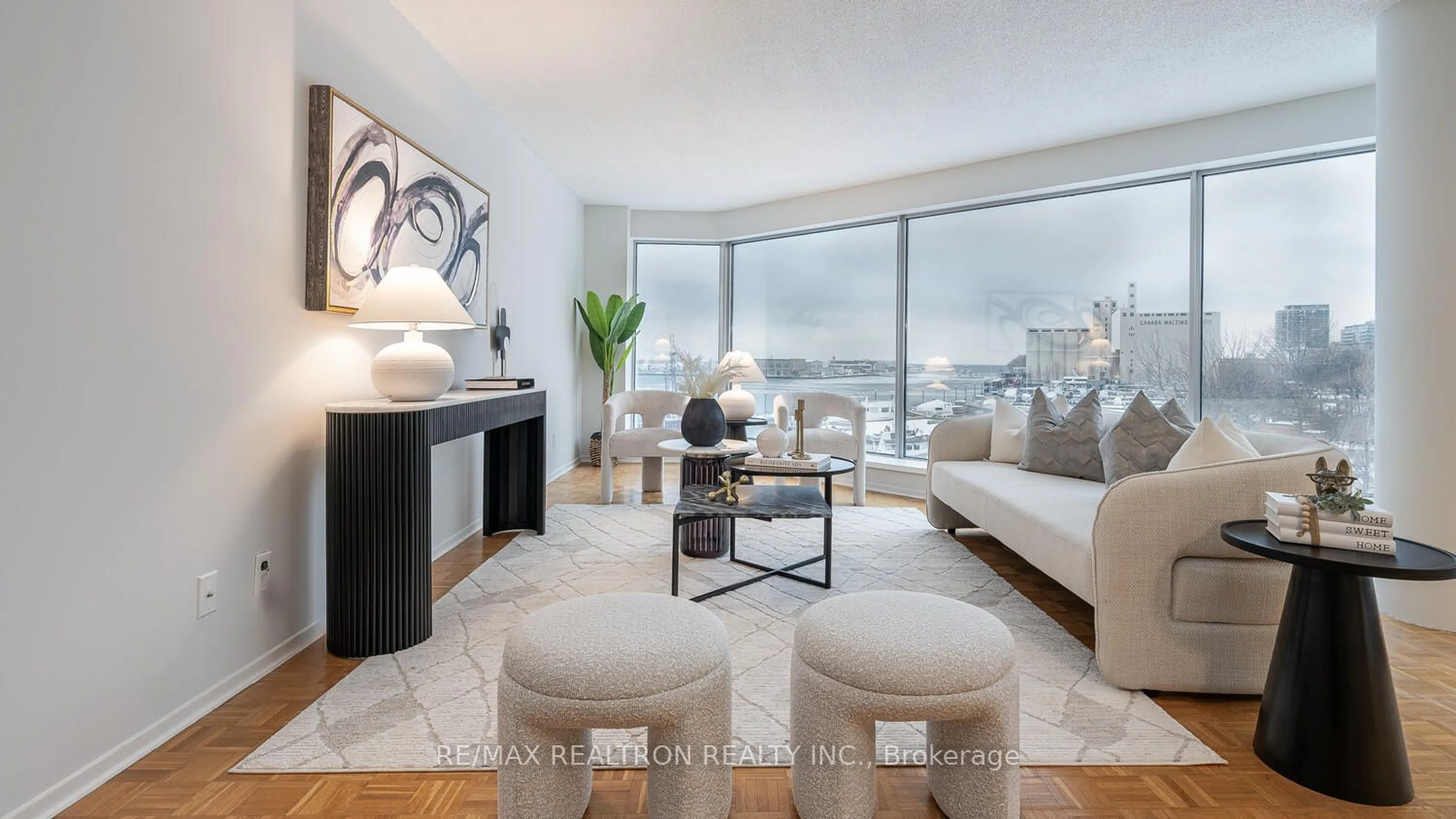 Living room with furniture, unknown for 401 Queens Quay #402, Toronto Ontario M5V 2Y2