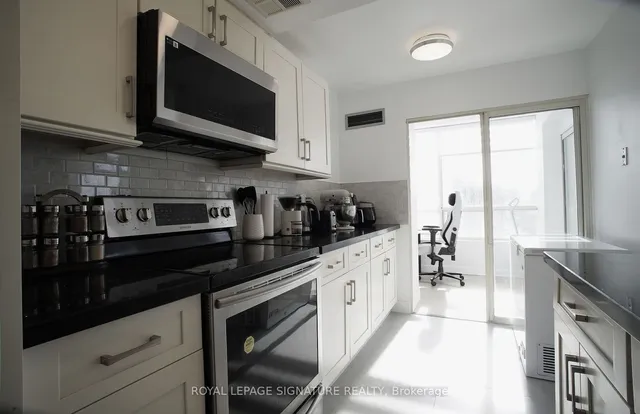 Additional property image - 5765 Yonge St Unit PH102