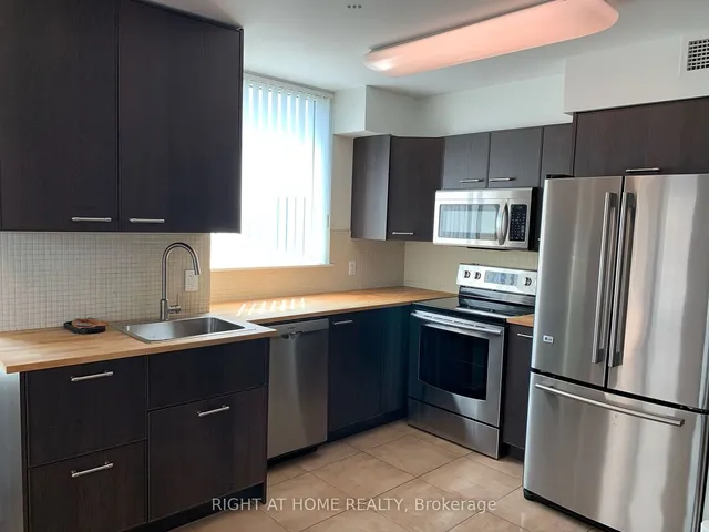 Primary image of 23 Hollywood Ave Unit 808
