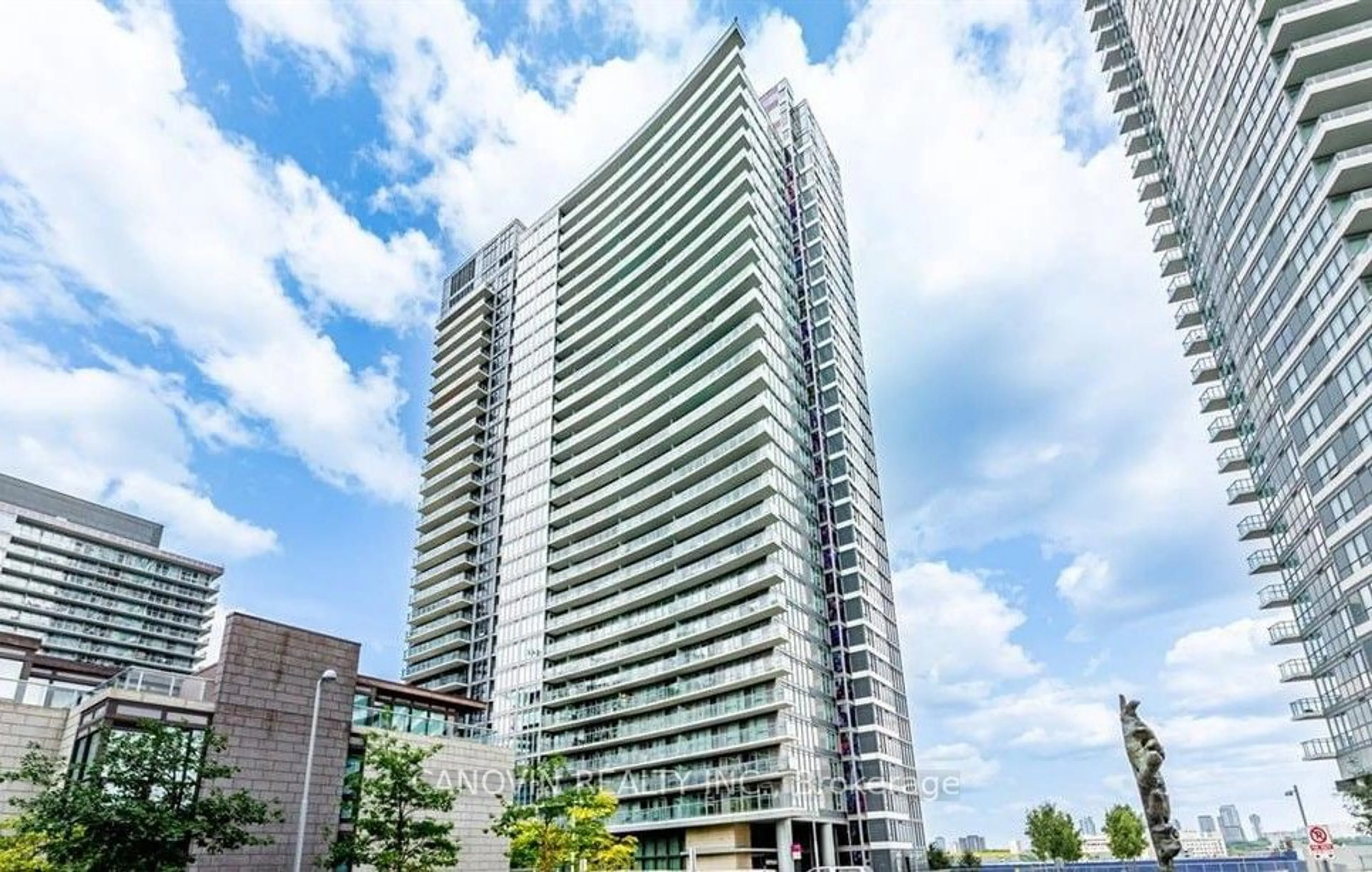 Patio, building for 121 Mcmahon Dr #3109, Toronto Ontario M2K 0C2