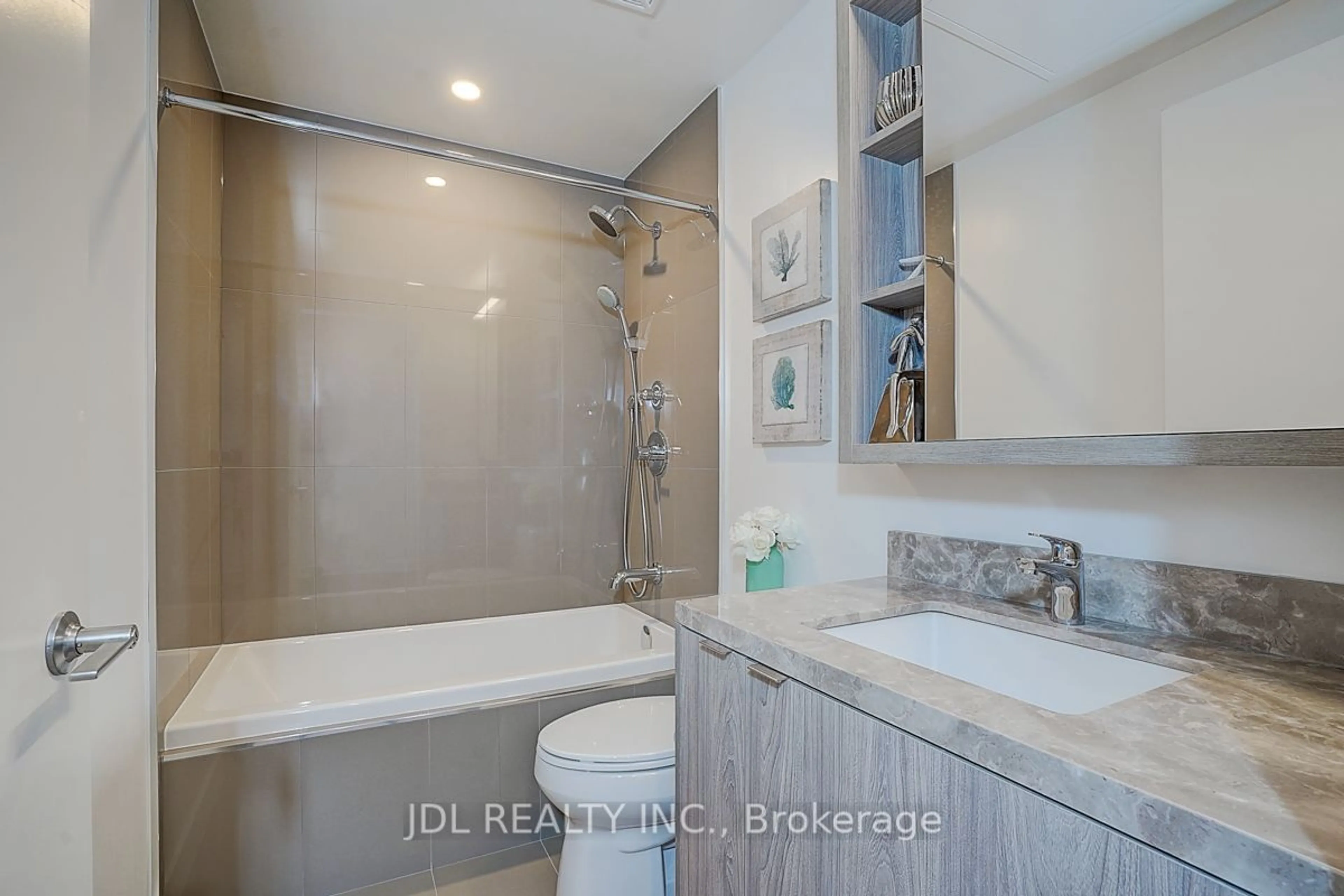 Contemporary bathroom, ceramic/tile floor for 125 Blue Jays Way #2501, Toronto Ontario M5V 0N5