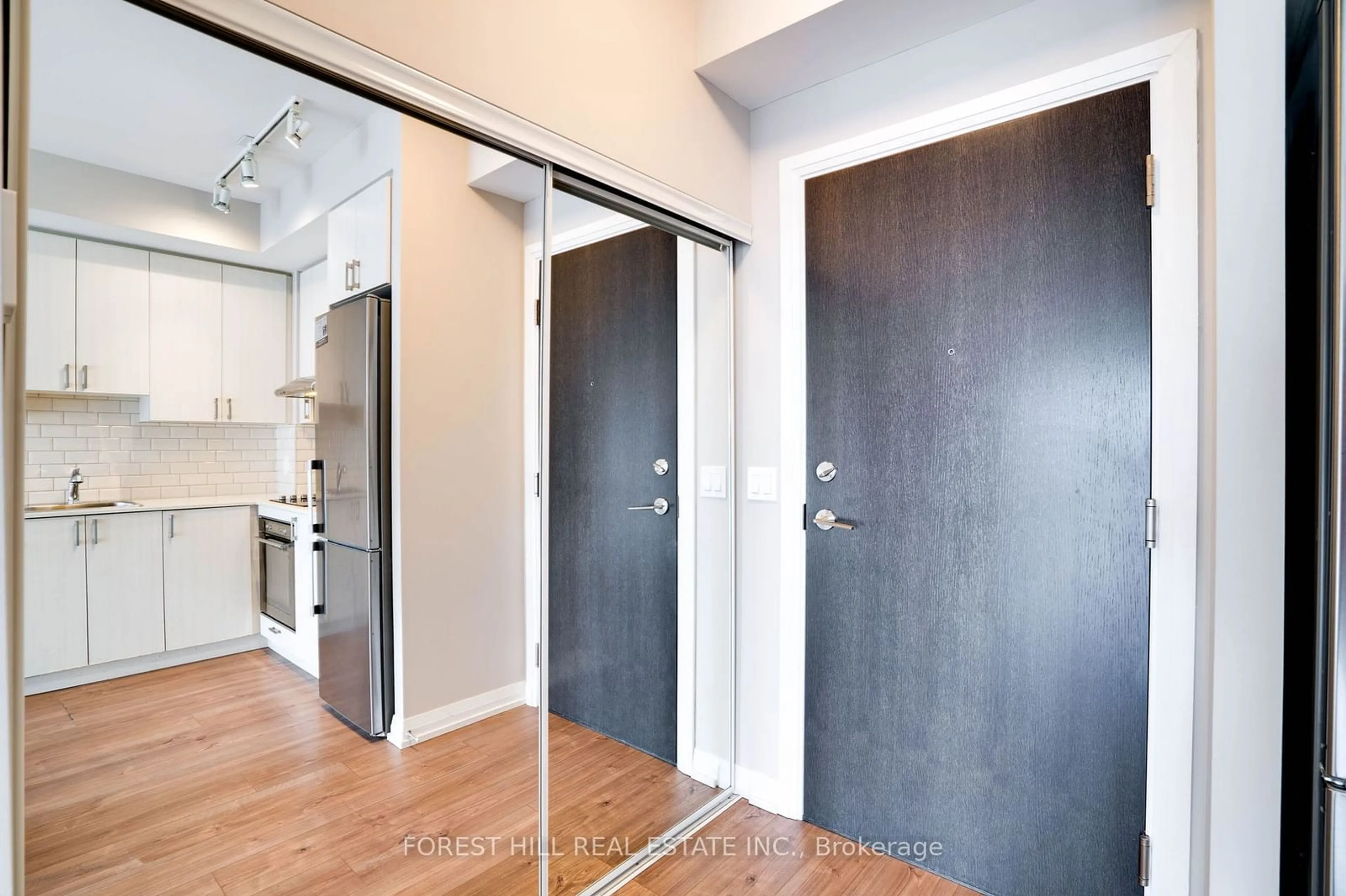 Indoor entryway for 50 Ann O'Reilly Rd #1908, Toronto Ontario M2J 0C9