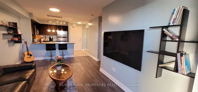 Additional property image - 760 Sheppard Ave Unit 309