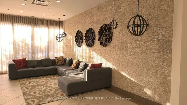 Additional property image - 760 Sheppard Ave Unit 309