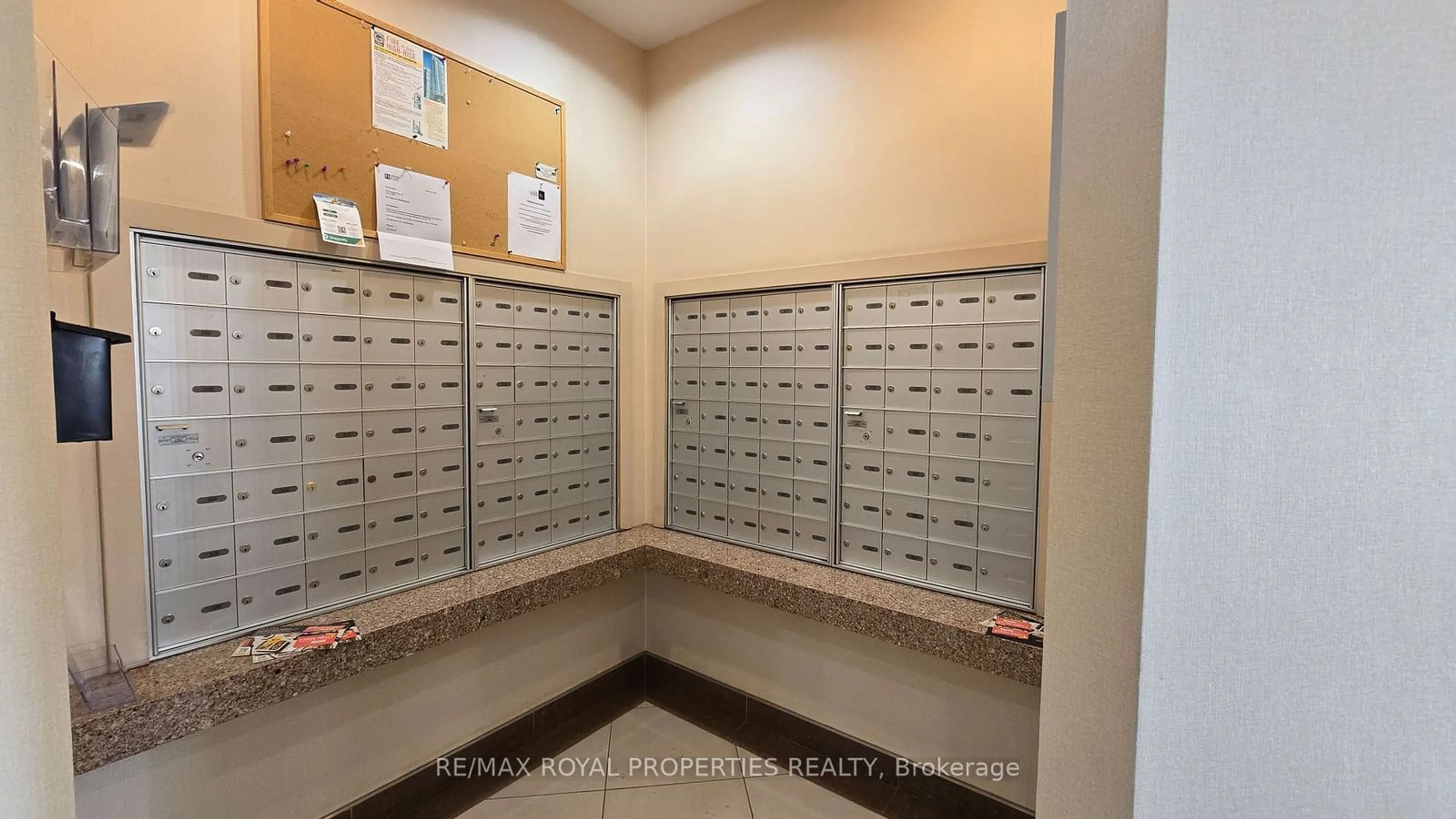 Storage room or clothes room or walk-in closet for 760 Sheppard Ave #309, Toronto Ontario M3H 0B3