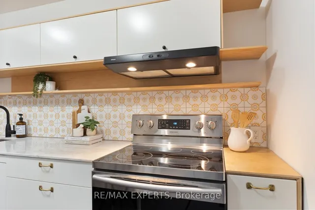 Additional property image - 433 Melita Cres