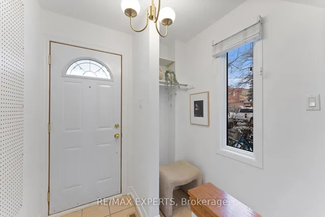 Additional property image - 433 Melita Cres