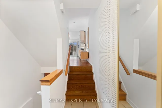 Additional property image - 433 Melita Cres