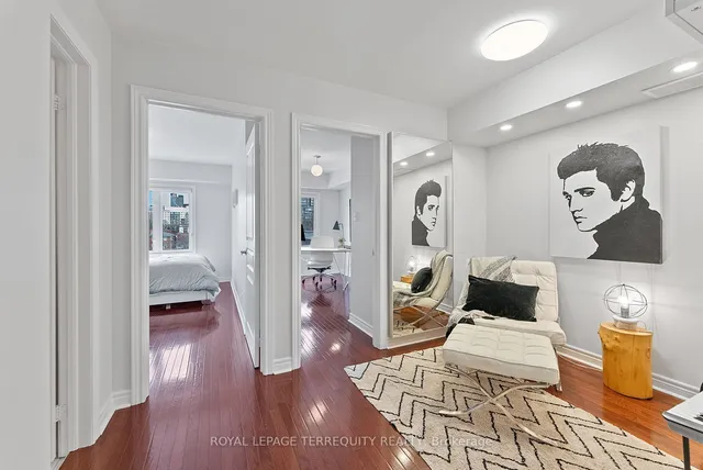 Additional property image - 60 Carr St Unit 11