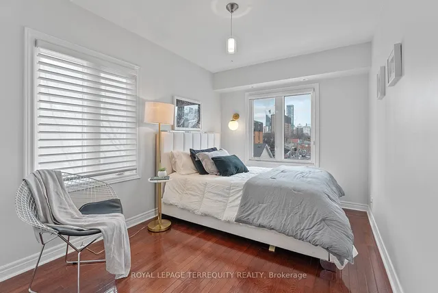 Additional property image - 60 Carr St Unit 11