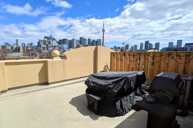 Additional property image - 60 Carr St Unit 11