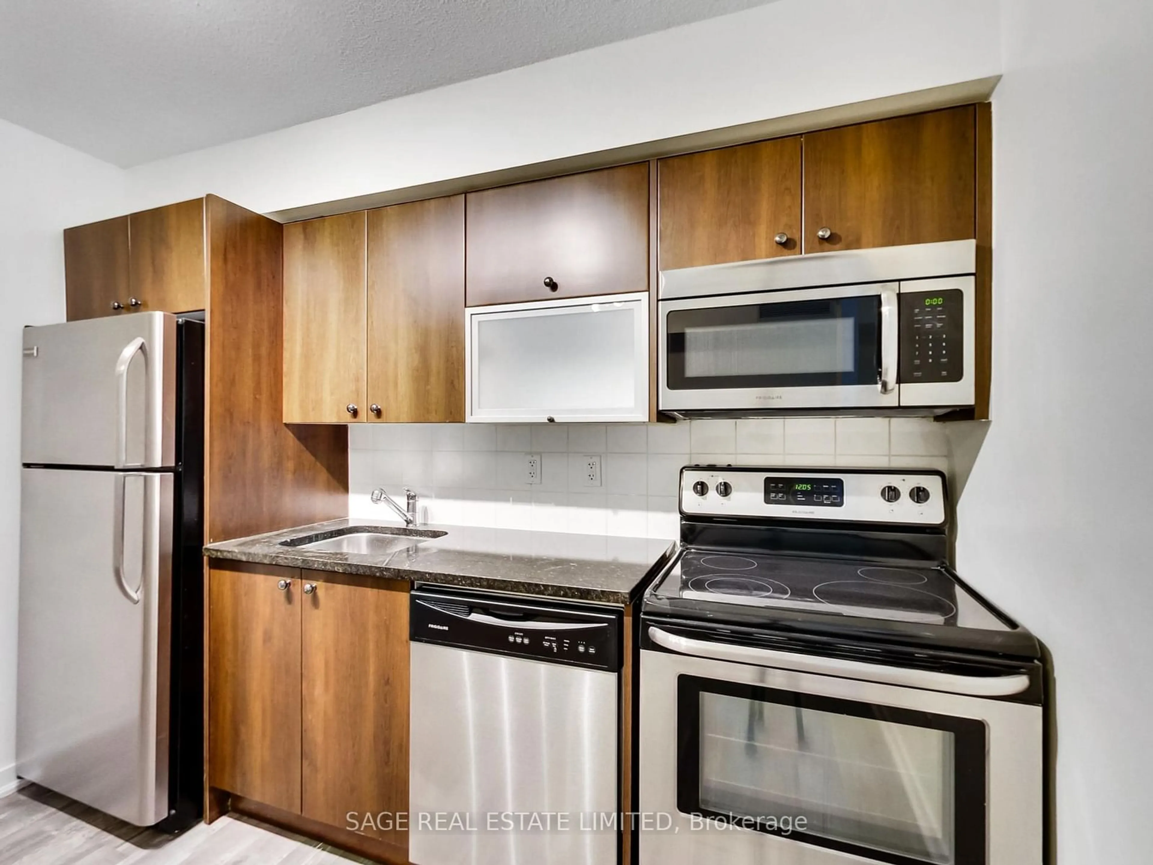 Standard kitchen, unknown for 57 East Liberty St #214, Toronto Ontario M6K 3P5