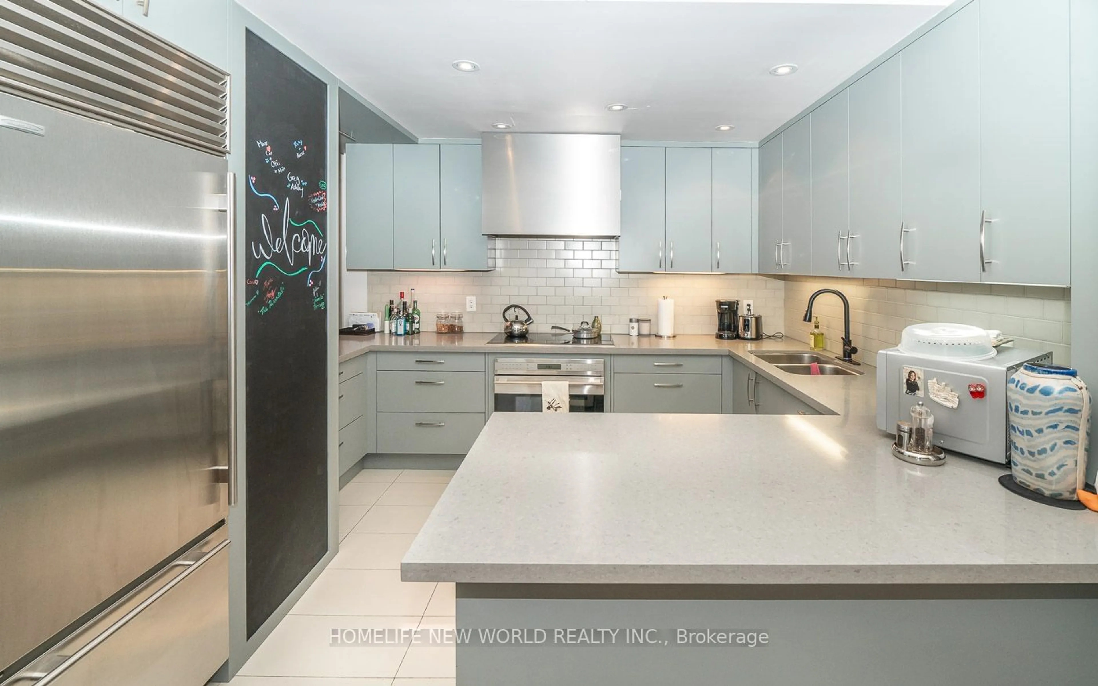 Contemporary kitchen, ceramic/tile floor for 38 Niagara St #PH03, Toronto Ontario M5V 3X1