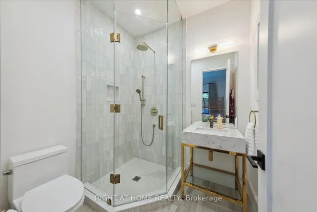 Additional property image - 4 Old Park Rd