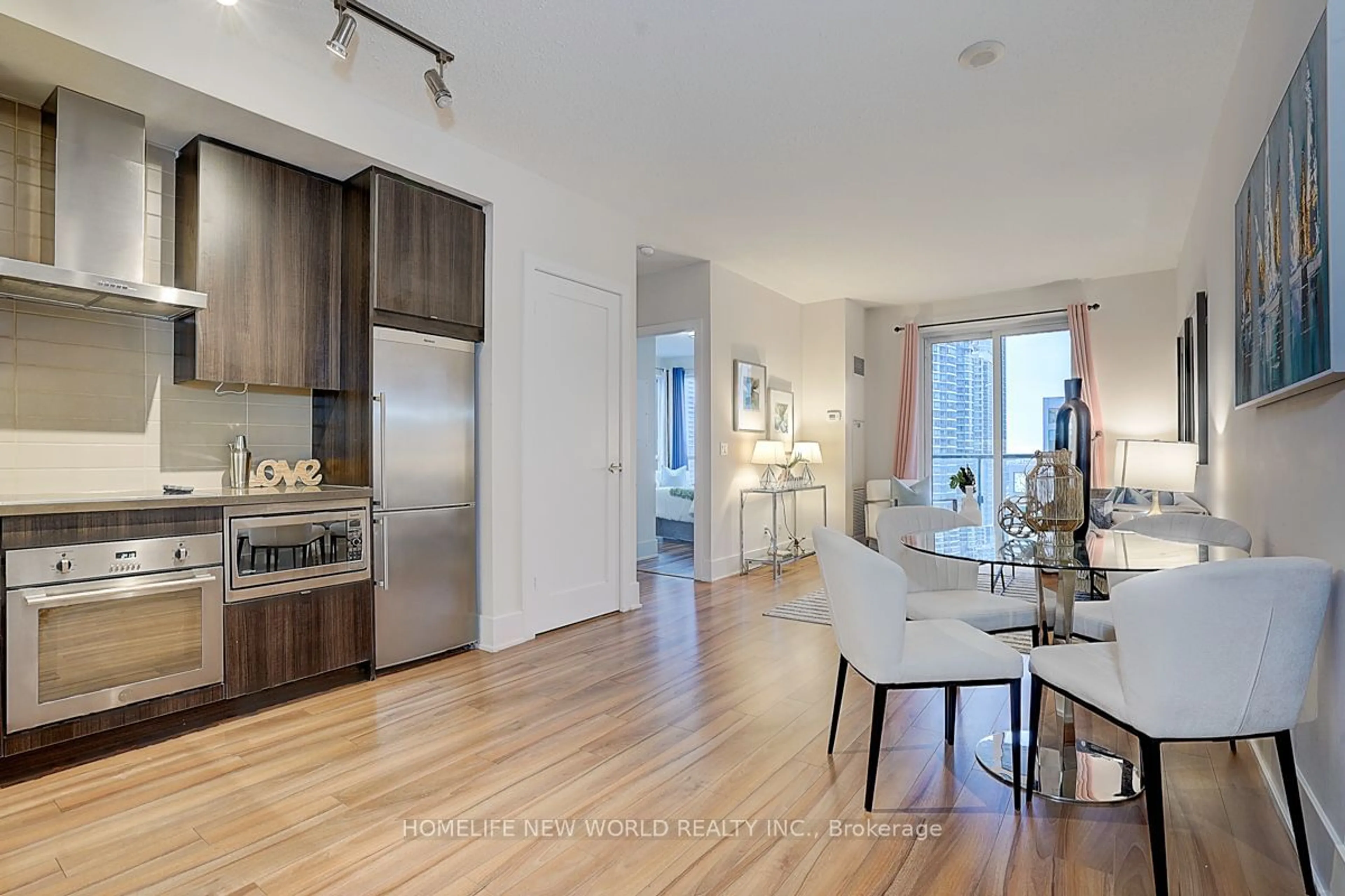 Open concept kitchen, unknown for 300 Front St #1312A, Toronto Ontario M5V 0E9