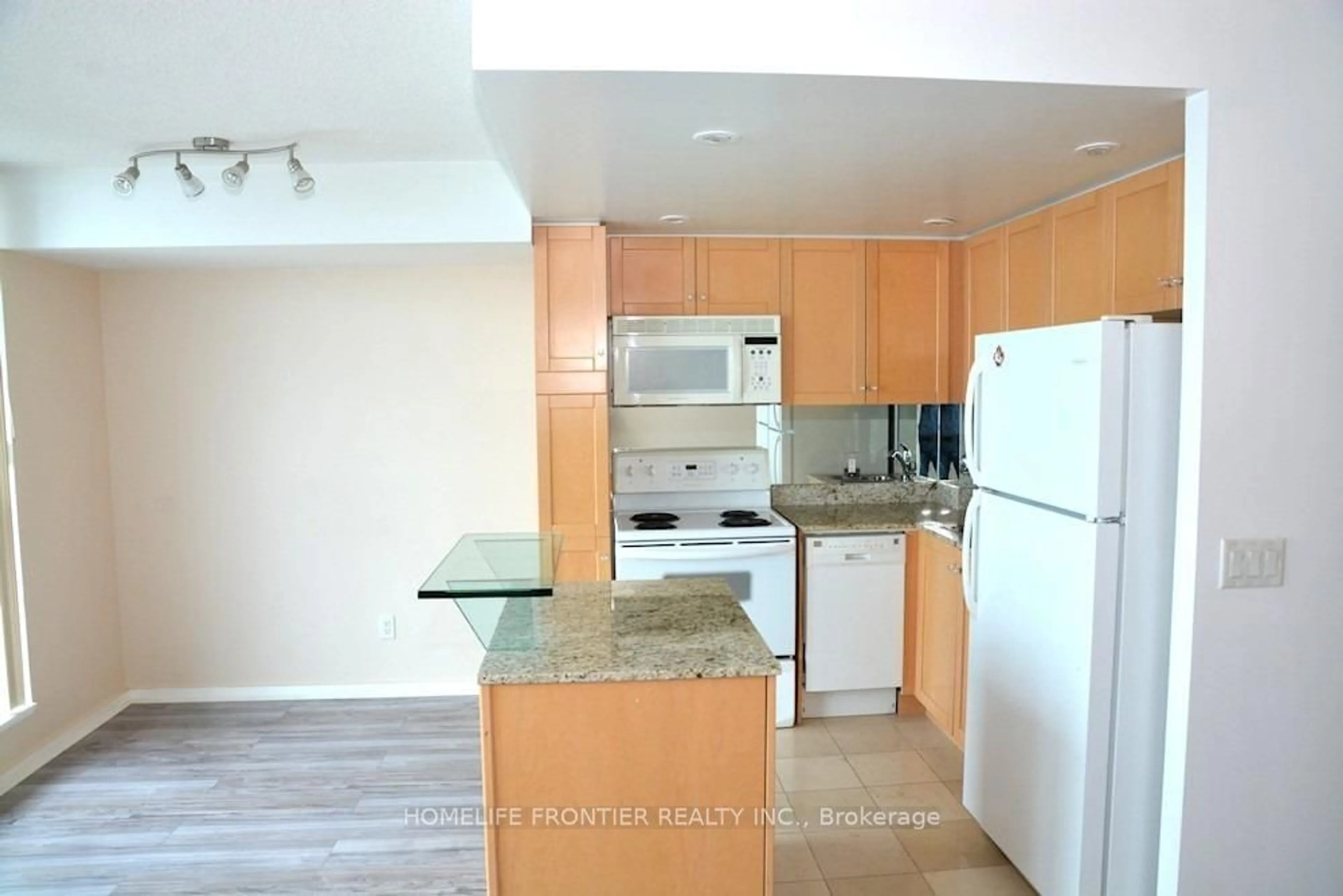 Standard kitchen, unknown for 208 Queens Quay #1109, Toronto Ontario M5J 2Y5