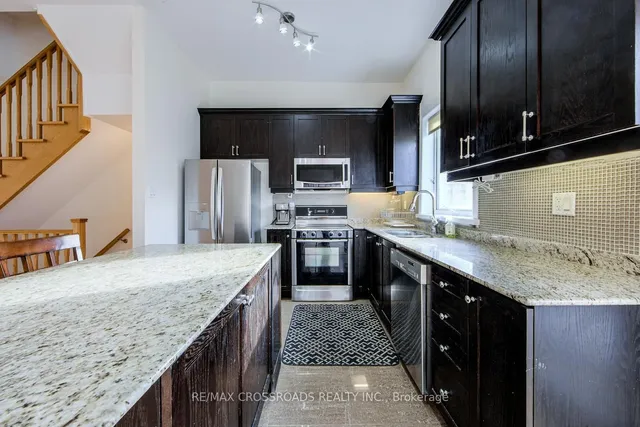 Additional property image - 114 Tisdale Ave