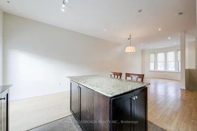 Additional property image - 114 Tisdale Ave