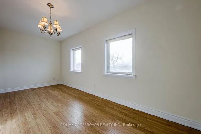 Additional property image - 114 Tisdale Ave