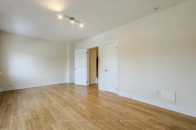 Additional property image - 114 Tisdale Ave