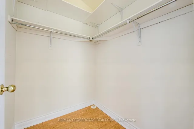 Additional property image - 114 Tisdale Ave