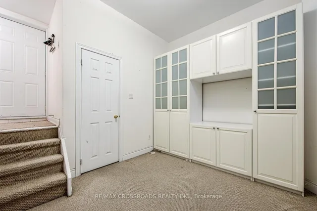 Additional property image - 114 Tisdale Ave