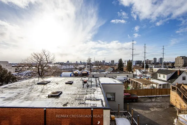 Additional property image - 114 Tisdale Ave