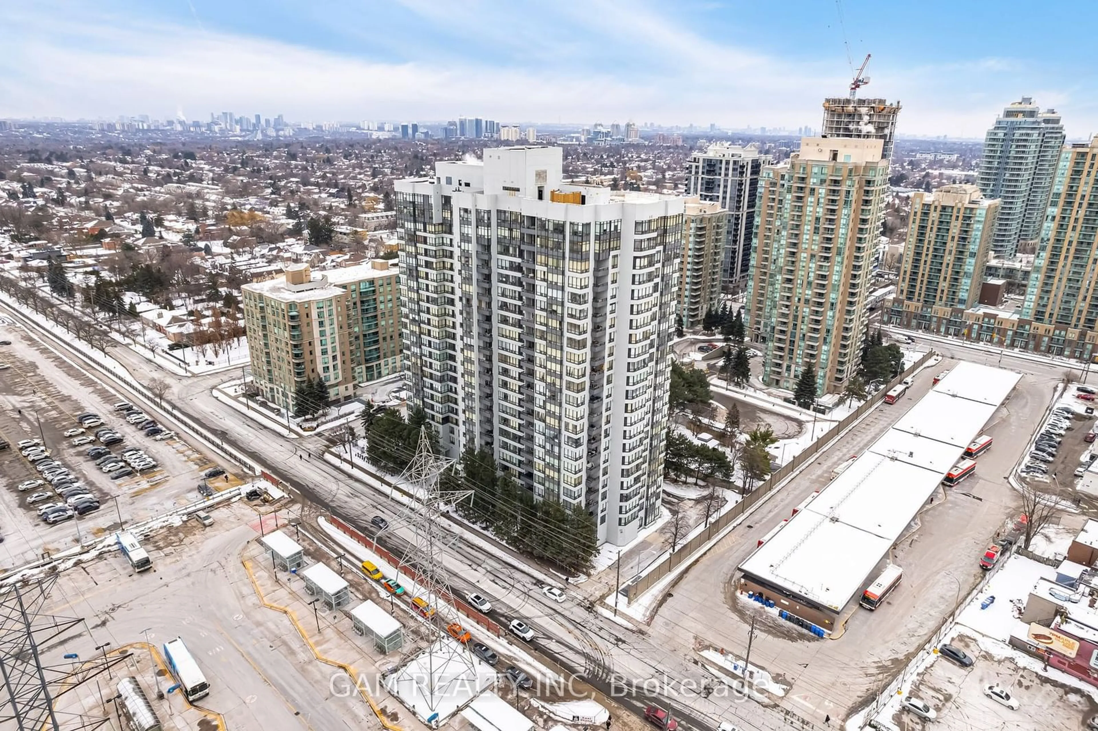 A pic from outside/outdoor area/front of a property/back of a property/a pic from drone, city buildings view from balcony for 7 Bishop Ave #1516, Toronto Ontario M2M 4J4