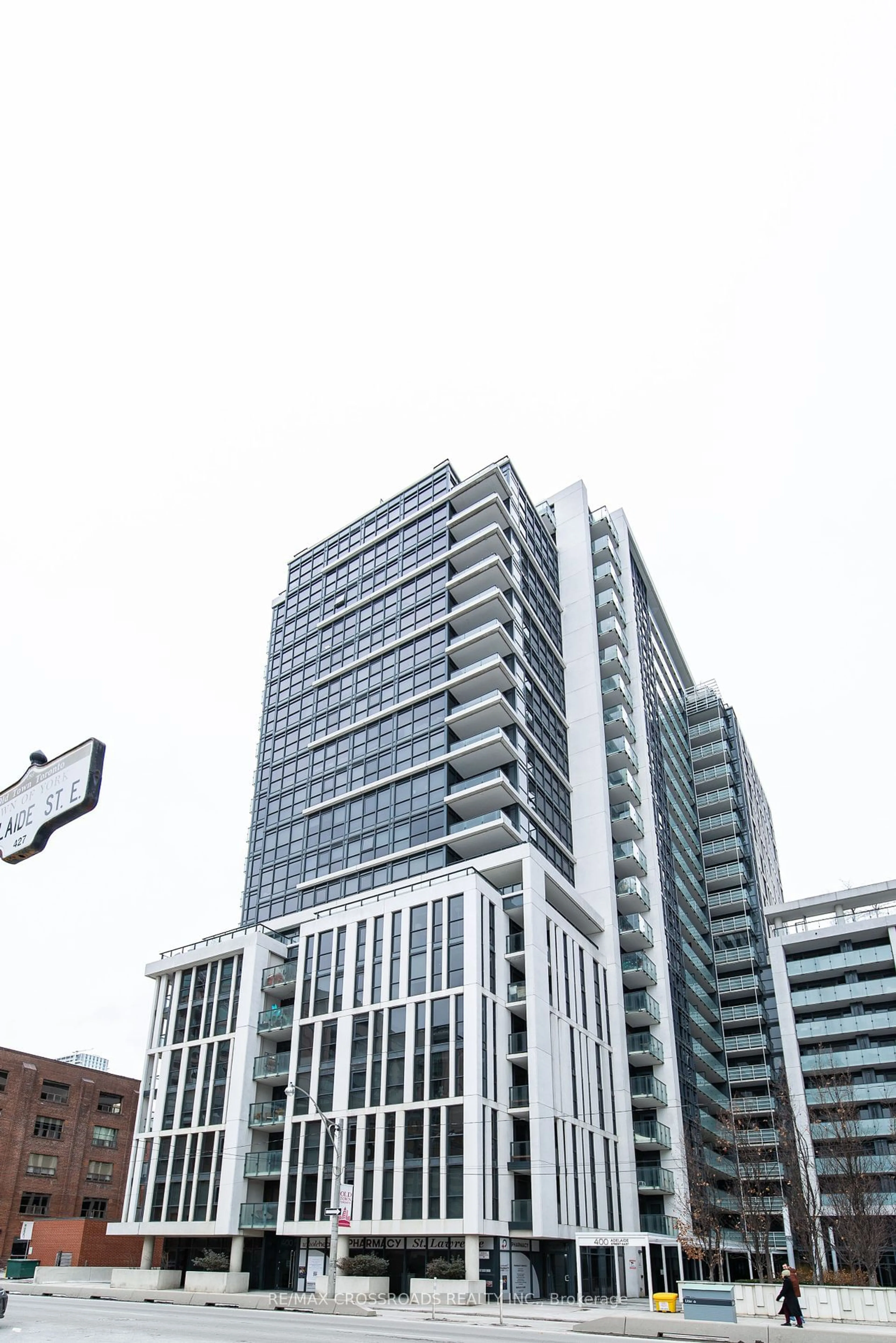 Unknown for 400 Adelaide Ave #2104, Toronto Ontario M5A 4S3